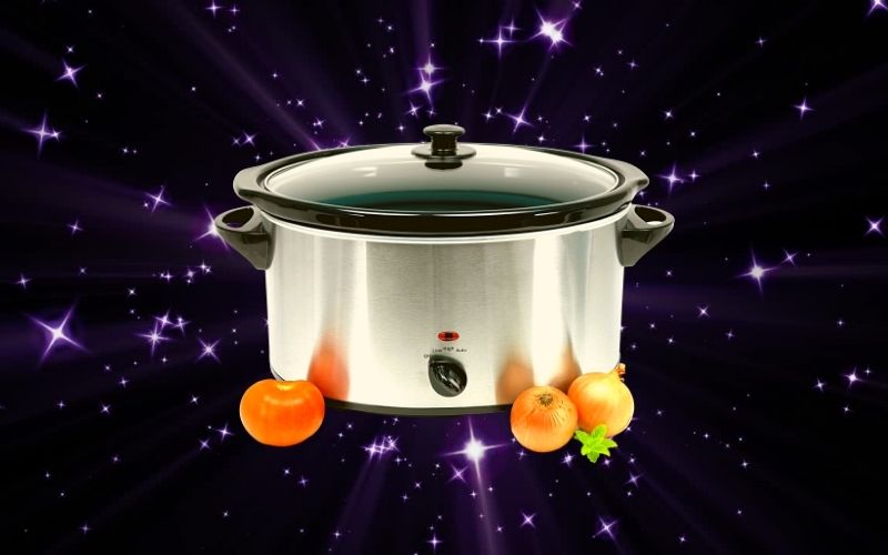 Why I recommend an inexpensive slow cooker for plant-based cooking (no affiliate links!)